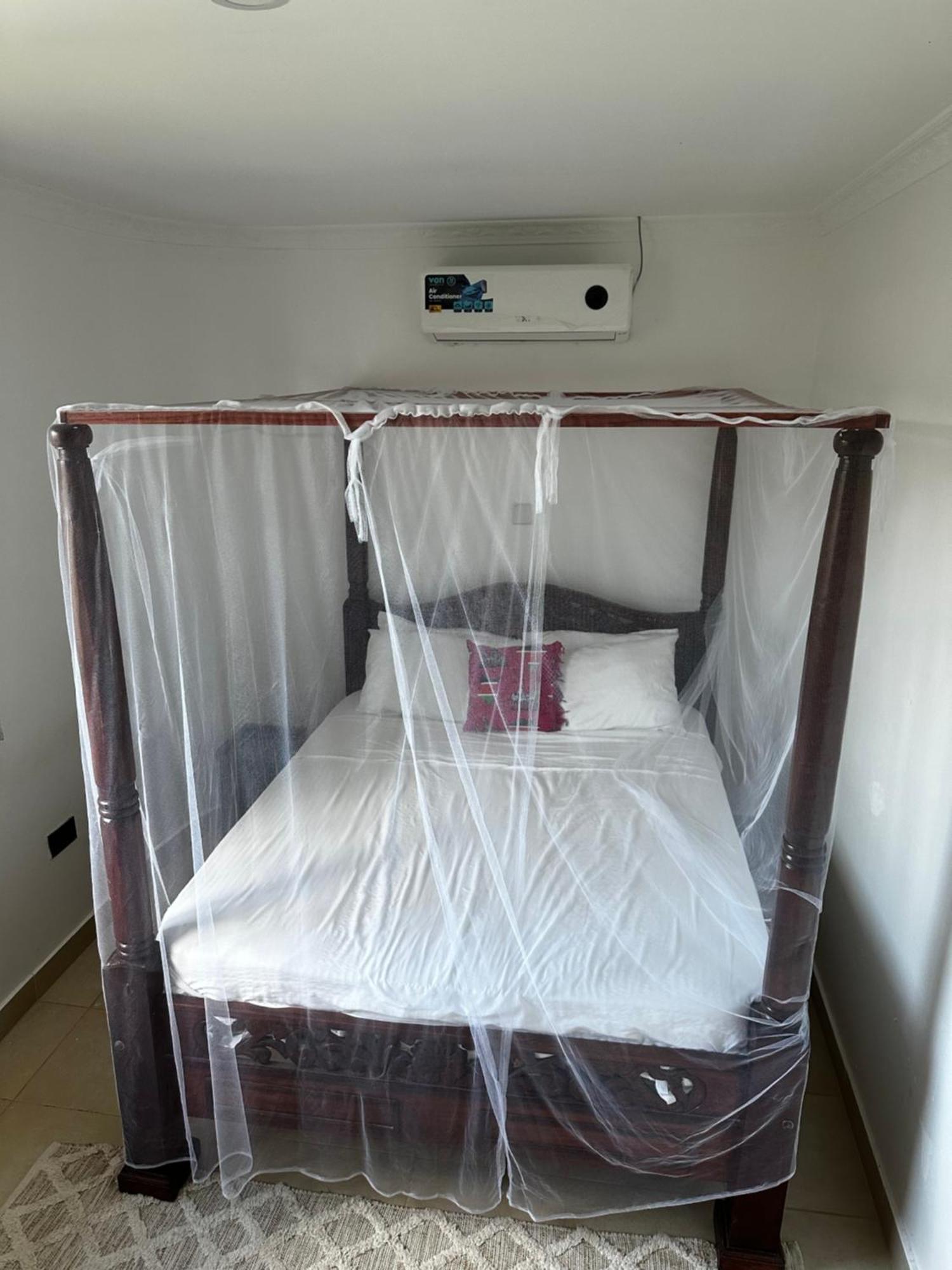 Diani Hideaway Beach Villa, Private Pool, Air Conditioning And Wifi Galu Esterno foto